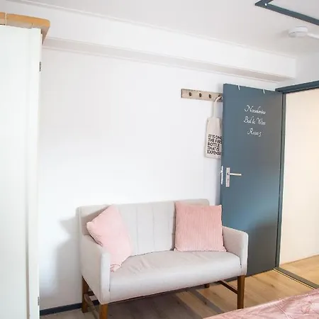 Bed And Wine Nonsolovino Frühstückspension