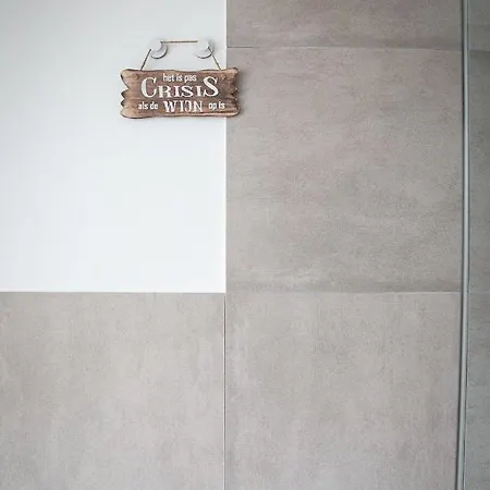 Bed And Wine Nonsolovino * Reeuwijk