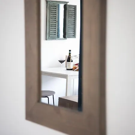 Bed And Wine Nonsolovino Bed & Breakfast *