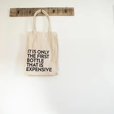 Bed And Wine Nonsolovino