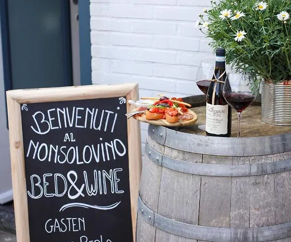 Bed And Wine Nonsolovino Oda ve Kahvaltı *