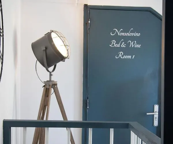 Bed And Wine Nonsolovino Reeuwijk