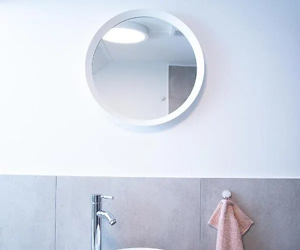 Bed And Wine Nonsolovino Alojamento de Acomodação e Pequeno-almoço *