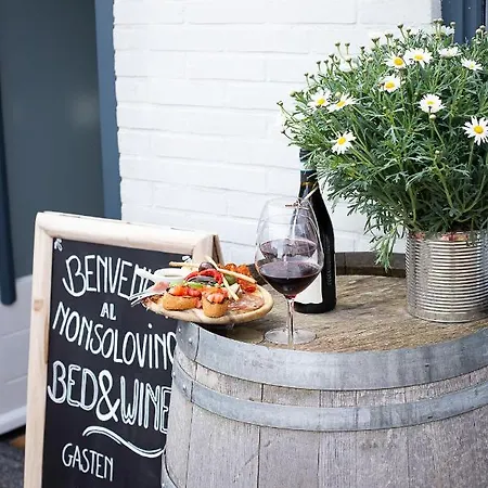 Bed And Wine Nonsolovino Bed & Breakfast Reeuwijk