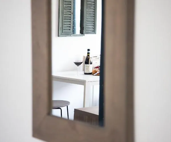 Bed And Wine Nonsolovino Bed & Breakfast *