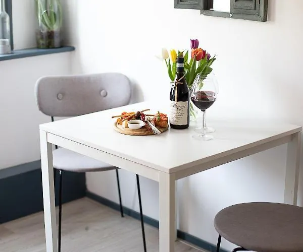 Bed And Wine Nonsolovino Bed & Breakfast Reeuwijk